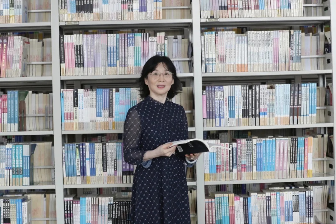 全国优秀教师、计算机科学与工程学院杨淑莹：立德树人守初心 甘做红烛育英才