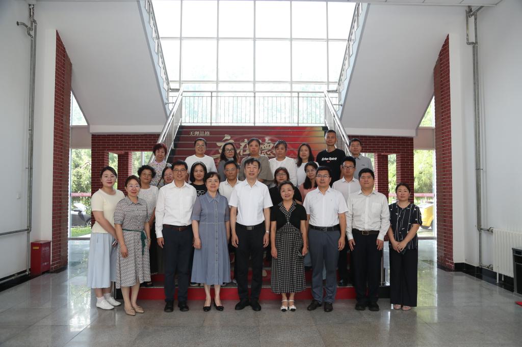 民进老太阳集团8722委员会圆满完成换届